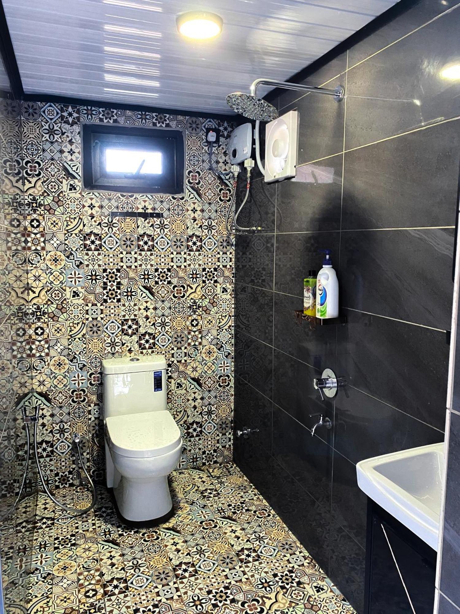 Casa Damai Janda Baik - Riverview Tiny House Bentong Eksteriør billede