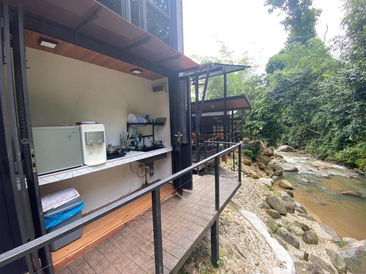 Casa Damai Janda Baik - Riverview Tiny House Bentong Eksteriør billede